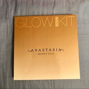ABH glow kit in Sun dipped